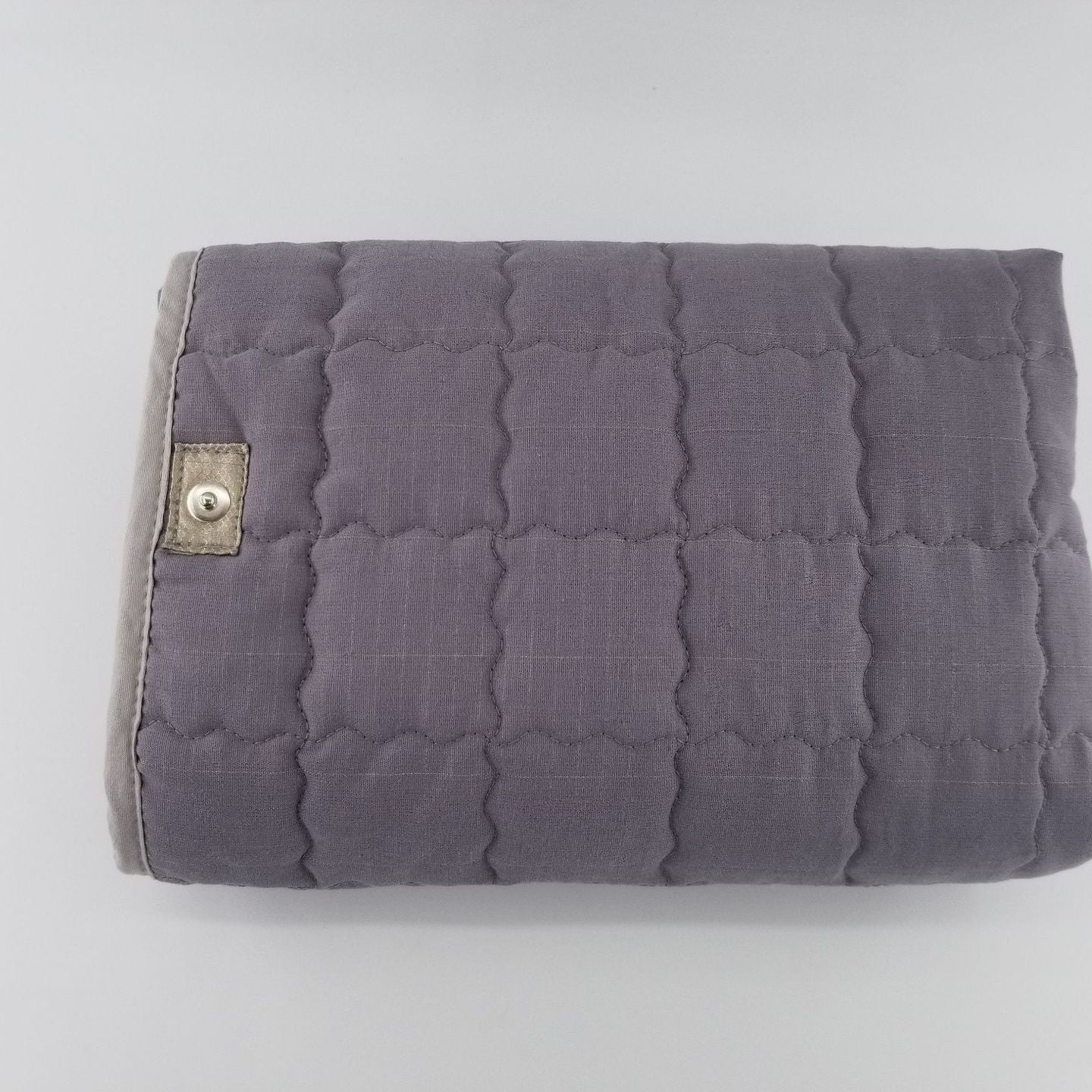 EARTH PLUSH – The Stylish, Versatile, Grounding Throw