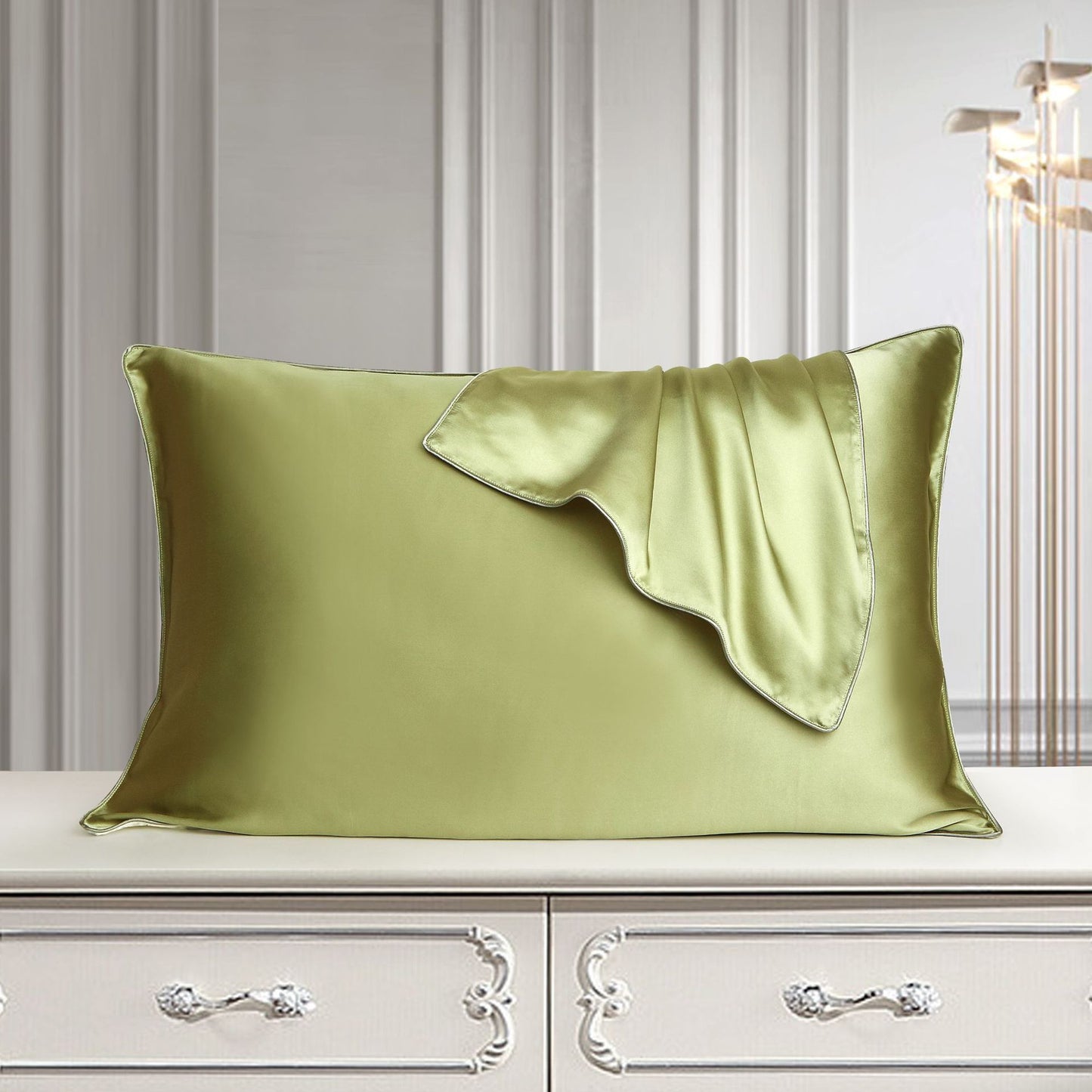 SILK CLOUD™ – 100% Mulberry Silk Pillowcase for Skin, Hair & Beauty Sleep